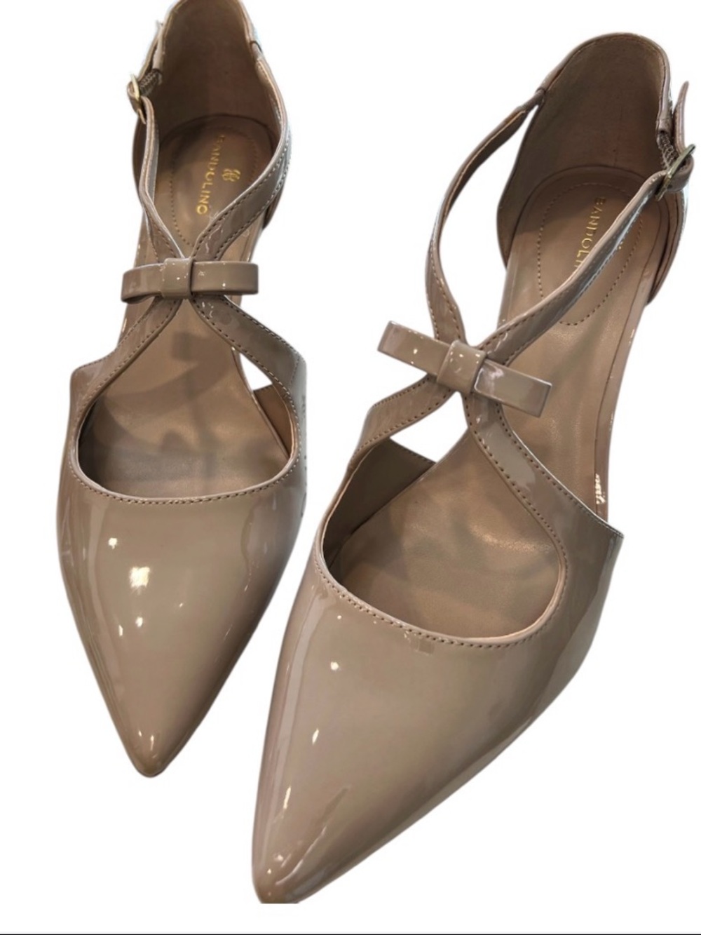 Bandolino Patent Pointed-Toe Heals in Taupe Like New - Picture 4 of 5